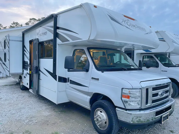 Coachmen Freelander 2020