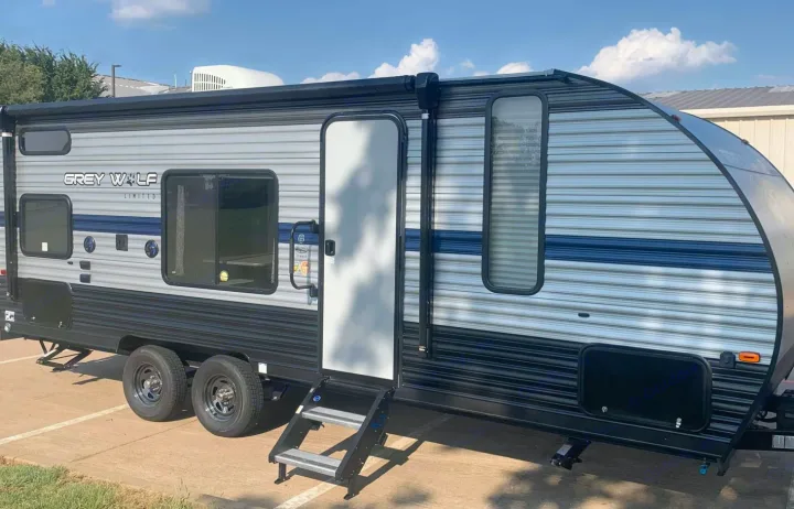 Forest River Cherokee Grey Wolf 2020