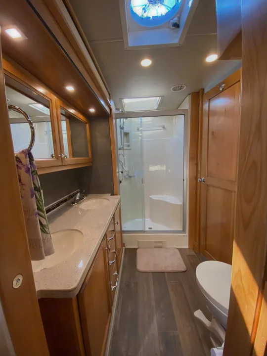 Tiffin Motorhomes Allegro Red 2021