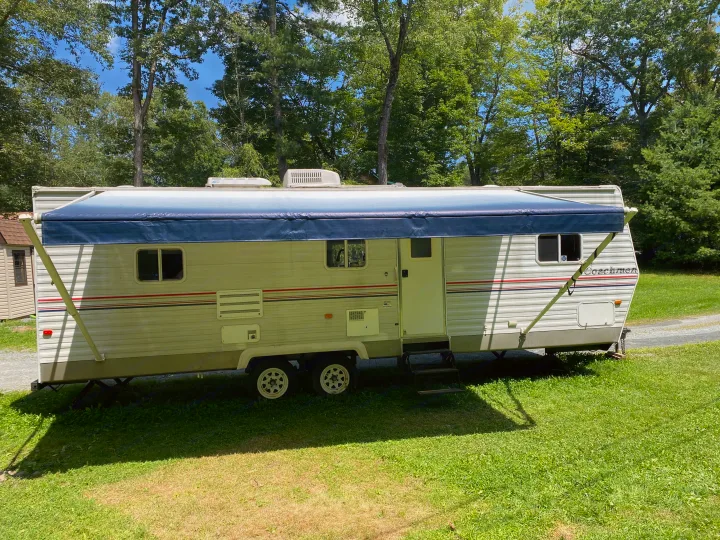 Coachmen Spirit of America 2005