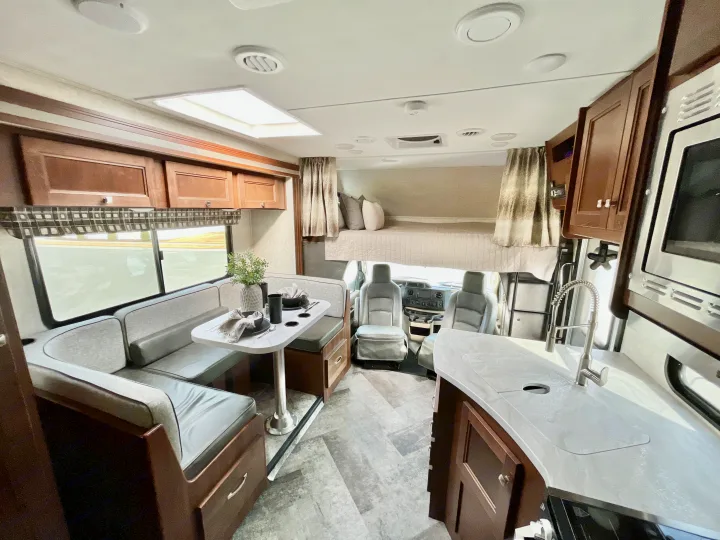 Forest River Sunseeker Classic 2020
