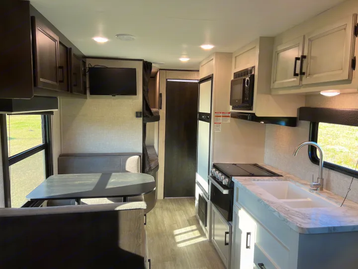 Living Room area. Smart TV with built in firestick.. Jayco Jay Flight 2022