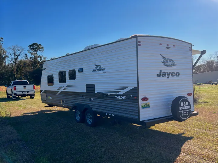 Backside of camper. No slide. Jayco Jay Flight 2022