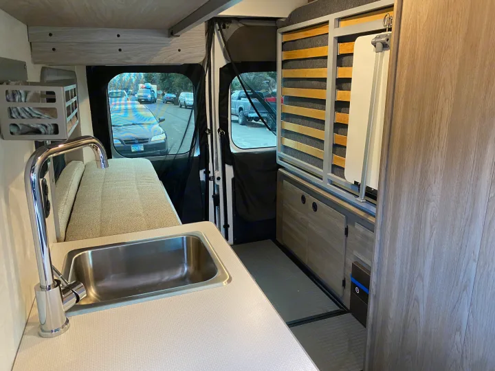 Winnebago Solis 2021
