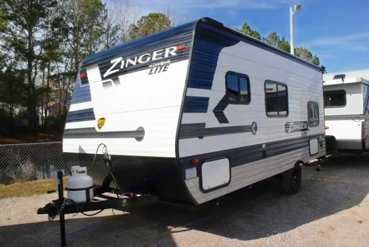 Crossroads RV Zinger Lite 2021