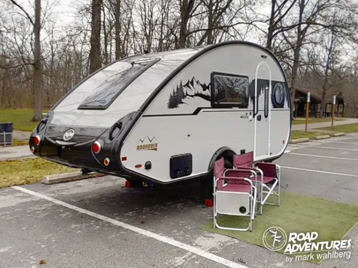 Rear passenger side of Road Adventures 2022 nuCamp T@B 400. nuCamp T@B 400 2022