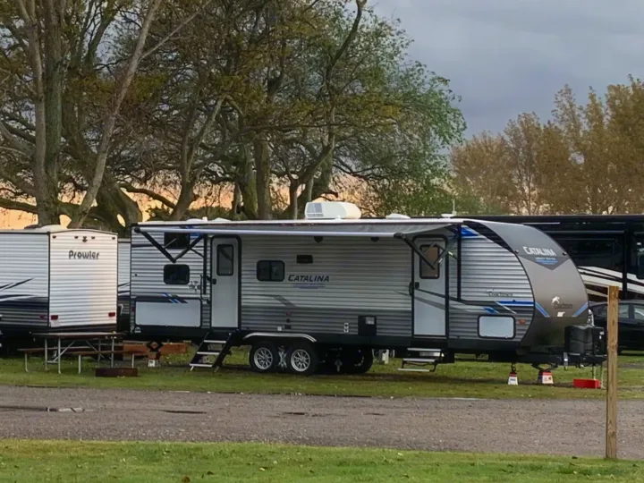 Outer Banks West/Currituck Sound KOA Holiday
Coinjock, NC. Coachmen 263bhsck 2021