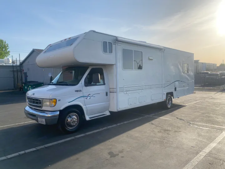 Coachmen Catalina 2000