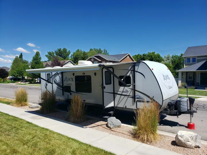 Coachmen Apex 2017