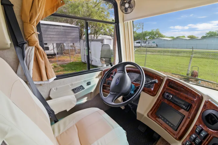 Coachmen Mirada 2016