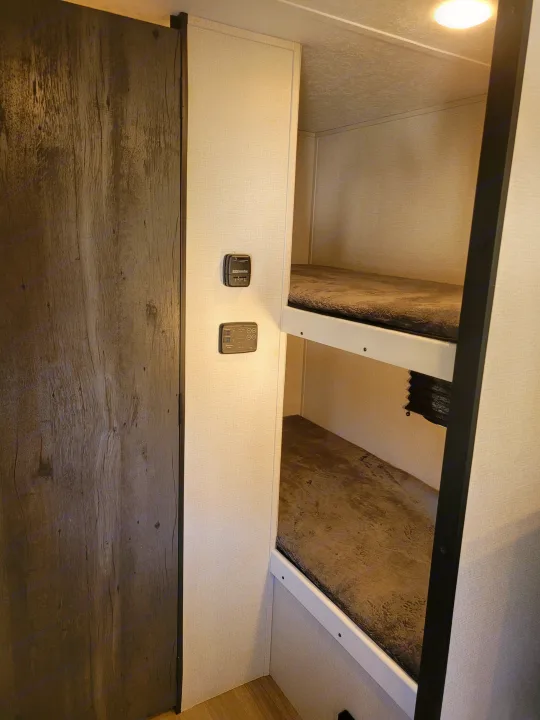 Keystone RV Hideout 2021