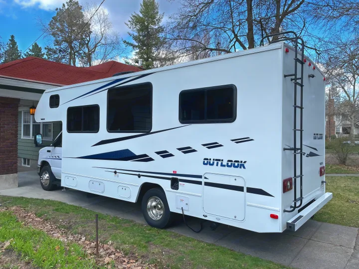 Winnebago Outlook 2019