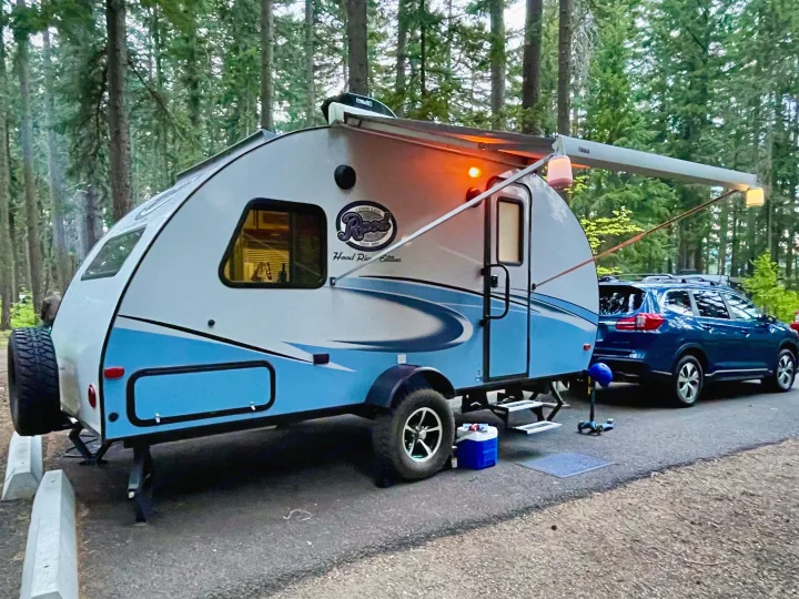 Cozy RV rental adventure!. R-Pod Hood River Edition 2017