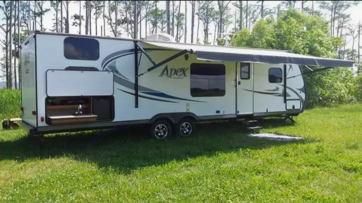 Coachmen Apex 2014