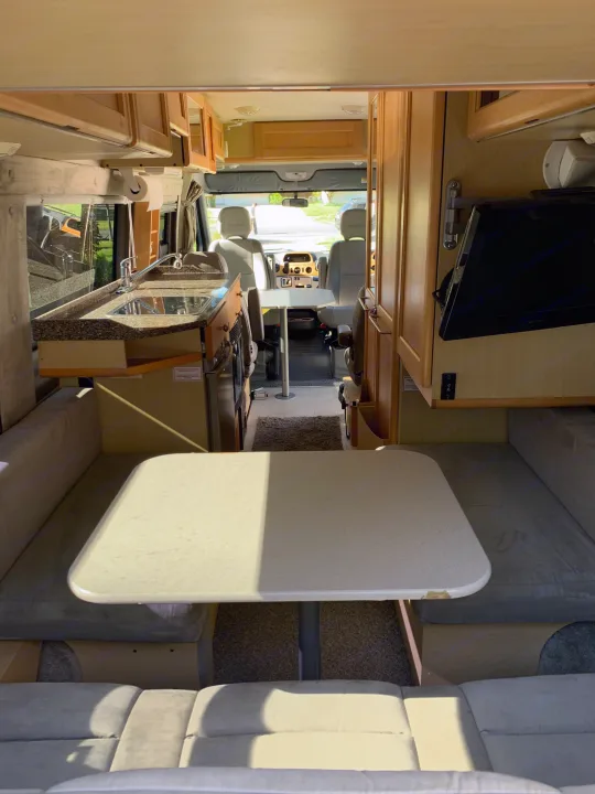 Inside 2007 Rv Photos | 2007 Roadtrek Roadtrek Class B Class B in Kalamazoo, MI ...
