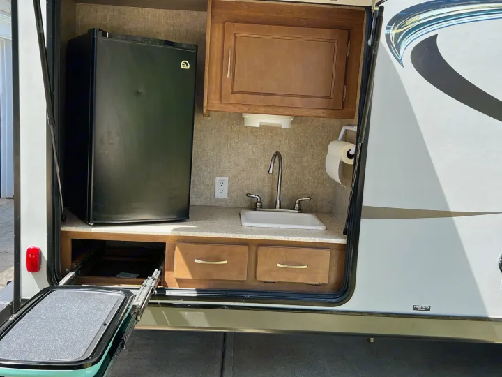 Coachmen Apex 2016