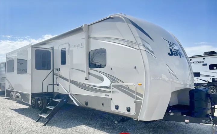 This Jayco Eagle HT fifth-wheel RV rental, with its extended awning and steps, is ready for your next adventure.. Jayco Eagle HT 2020