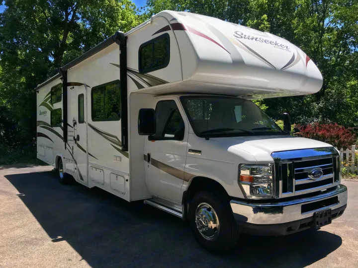 This clean white Sunseeker RV rental is ideal for your next motorhome camping trip.. Forest River Sunseeker 2017