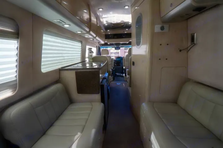 Airstream Interstate 2013