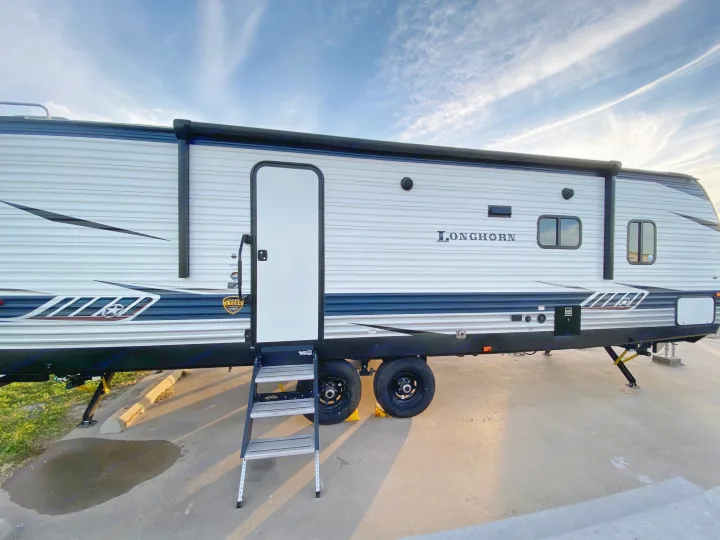 Crossroads RV Zinger 2021