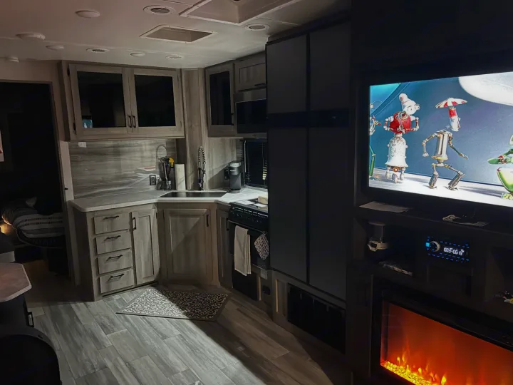 Winnebago Voyage 2022