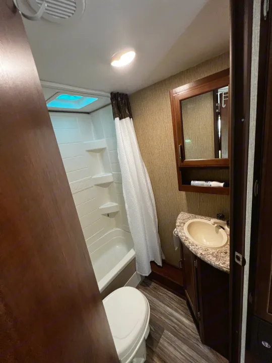 Photos | 2016 Keystone RV Passport Grand Touring Travel trailer in ...