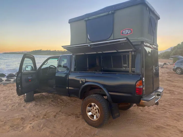 Toyota Tacoma/Tepui rooftop tent 2000