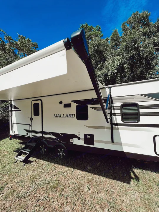 Exterior power awning. . Heartland RVs Mallard 2021