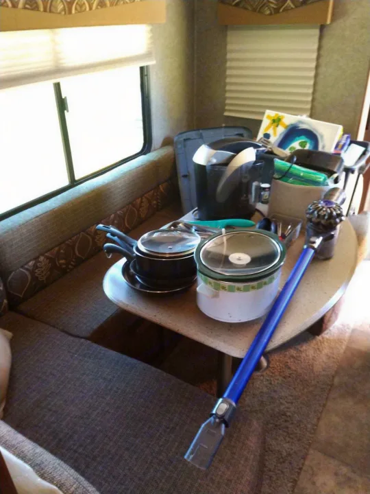 Coachmen Freedom Express 2014