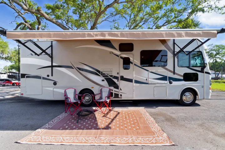 Thor Motor Coach A.C.E 2016