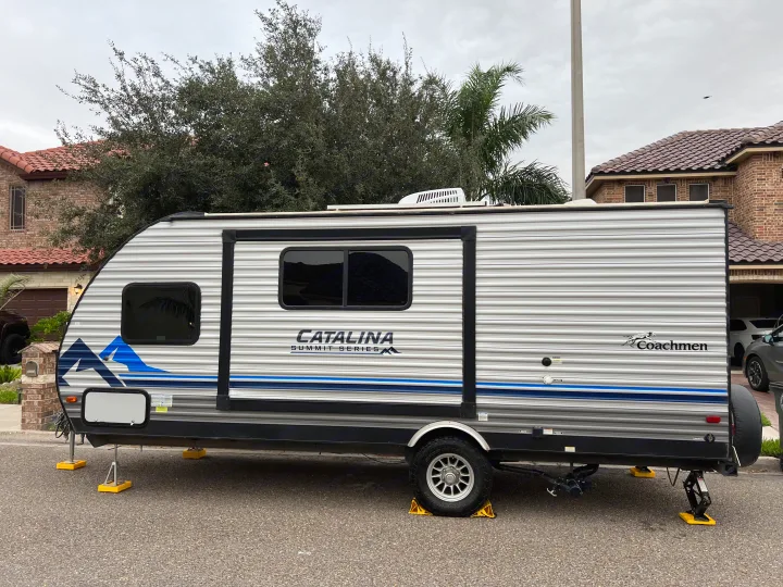 This Coachmen Catalina RV, set up for stability on the street, is ready for your next rv rental adventure.. Coachman Catalina Catalina Summit Series 7 184BHS 2022