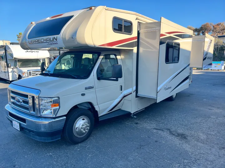 Coachmen Leprechaun 2021