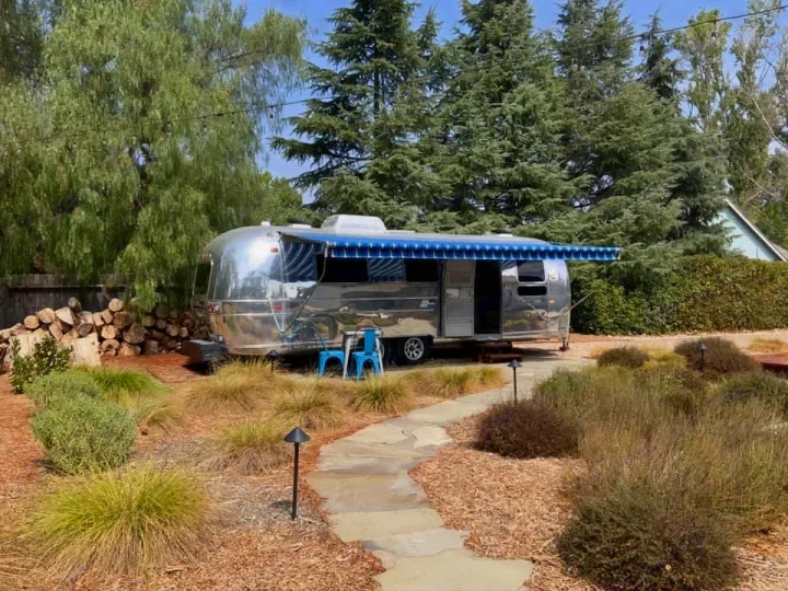Airstream Ambassador 1970