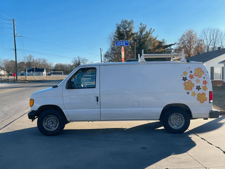 Ford Econoline 150 2007