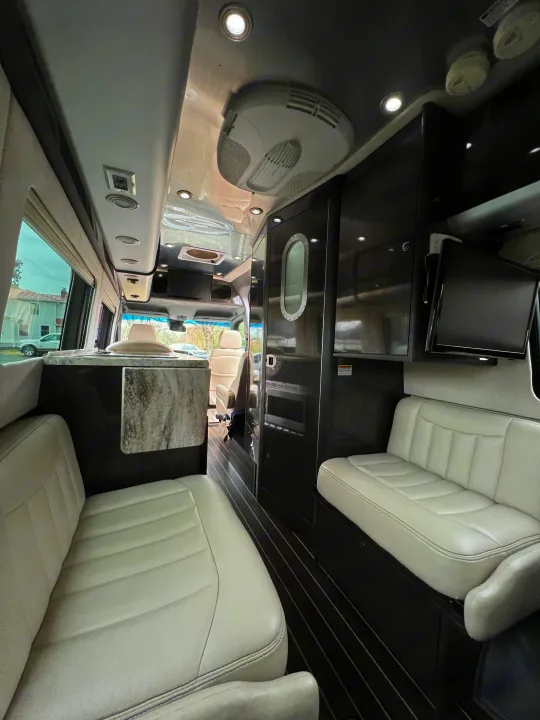 Airstream Interstate 2015