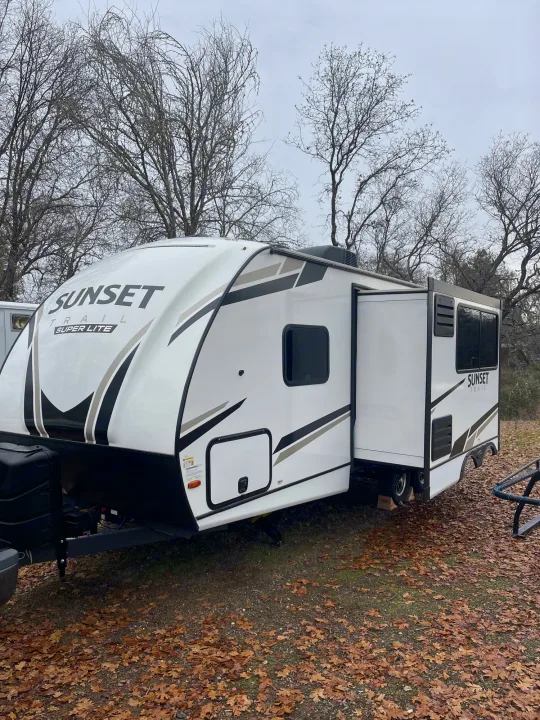 Crossroads RV Sunset Trail Super Lite 2022