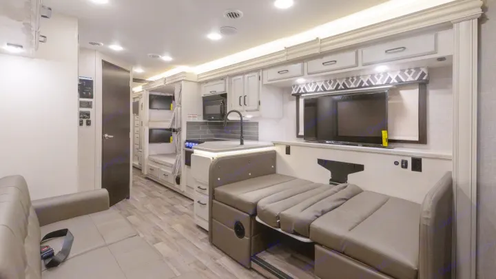 spacious interior. Jayco Alante 2023