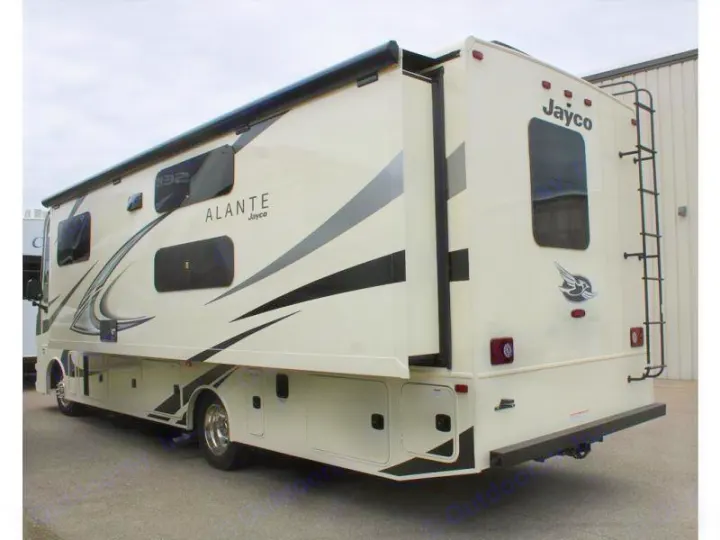 Huge Driver Side Slide. Jayco Alante 2023