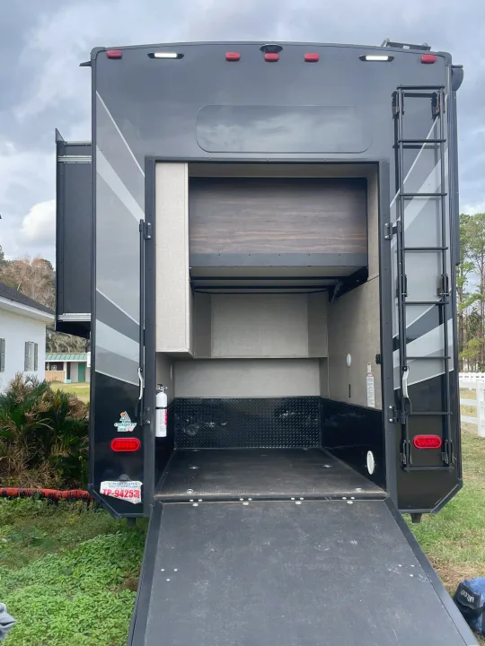 Grand Design Momentum 2019
