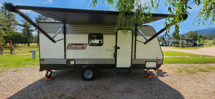 Dutchmen Coleman Lantern 2021