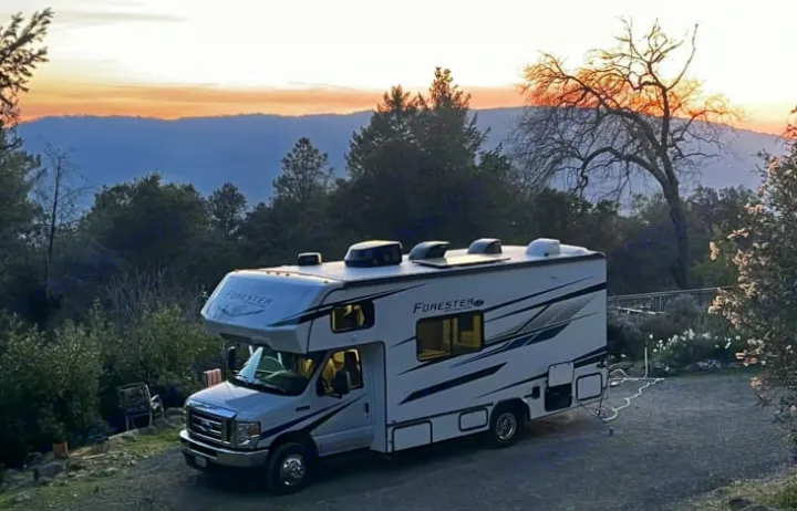 Forest River Forester w/ Solar System 2023