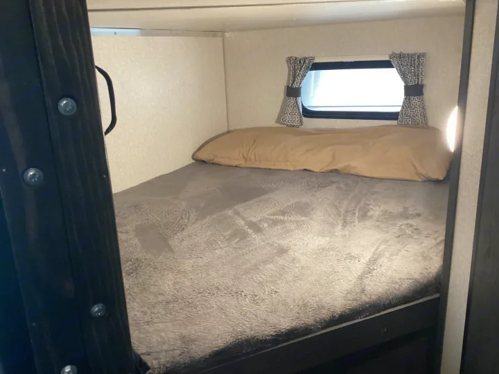 Bottom bunk. KZ Other 2022