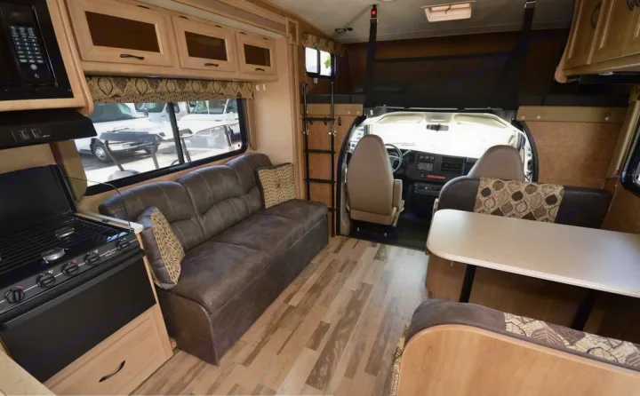 Coachmen Freelander 2015