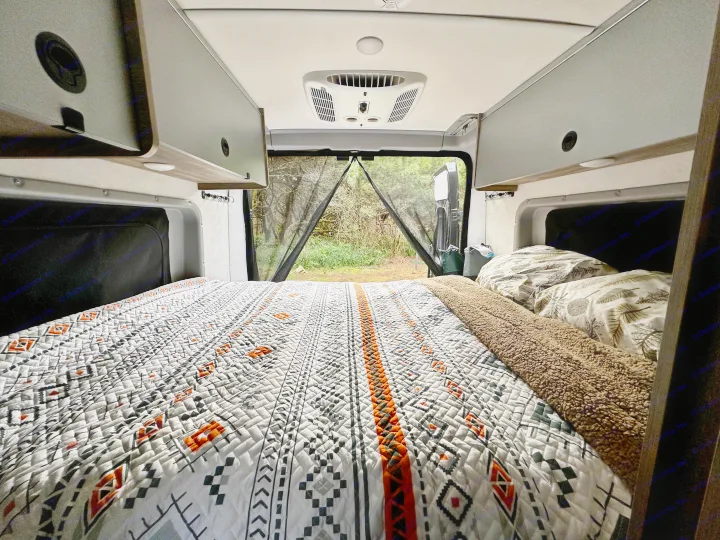 Winnebago Solis 2023