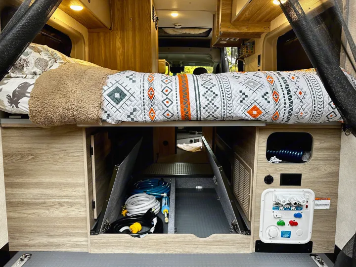 Winnebago Solis 2023