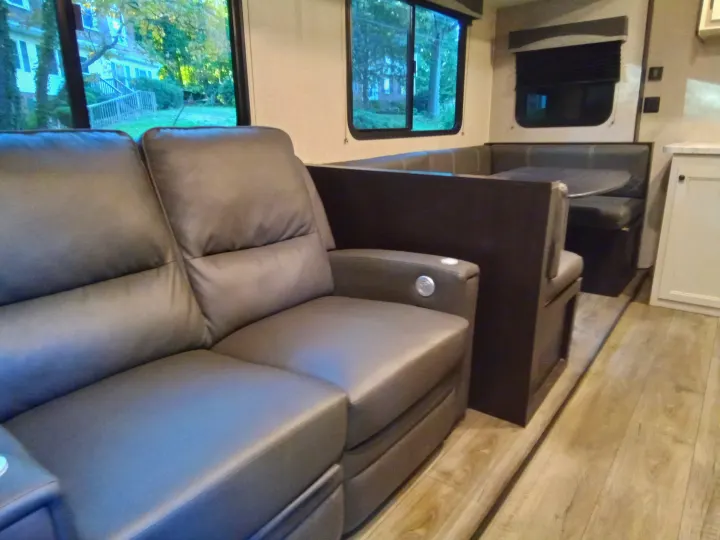 Highland Ridge RV Range Lite 2021