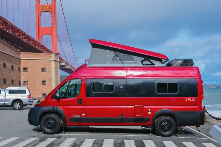 Winnebago Solis 2021