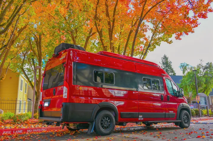 Winnebago Solis 2021