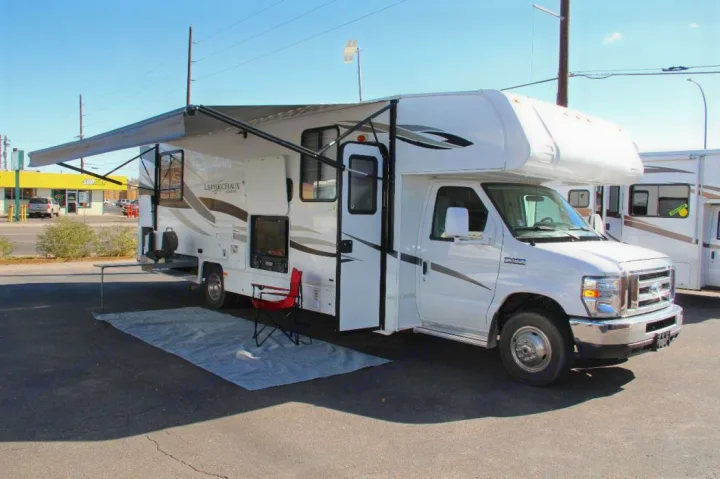 Coachmen Leprechaun 2012