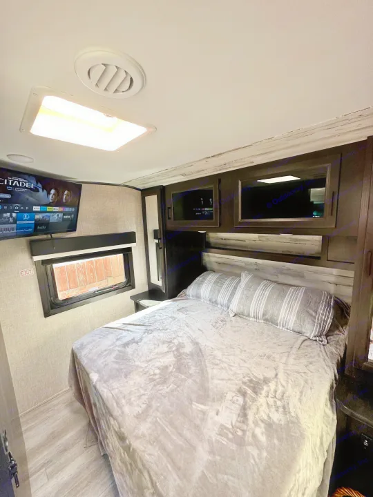 Jayco Jay Feather 2022
